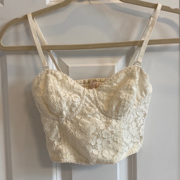 Aritzia Tops - Aritzia Talula Palmdale Bustier